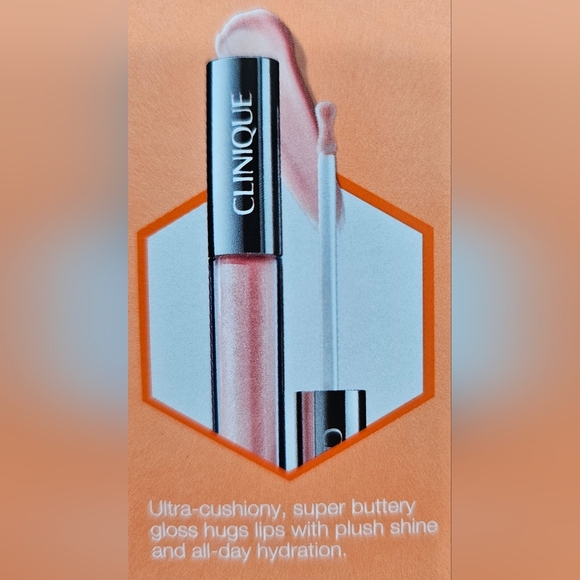 Clinique Summer Day Essentials Set- Facial Spray, Lips, Cream, and SPF Protector - Picture 5 of 9